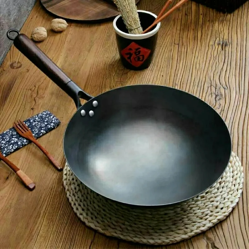 Chinese Traditional Iron Wok Handmade Large Wok&Wooden Handle Non-stick Wok Gas Cooker Pan Kitchen Cookware Iron Pot