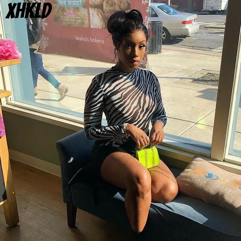 Женский облегающий боди с длинным рукавом XHKLD черно белый Облегающий комбинезон