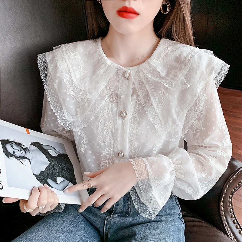 

Shirts & Blouses