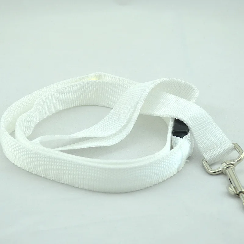 Белый Новое поступление Pet кошки собаки светодиодный поводок безопасности Glow мигающий освещая поводок собаки допускается прогулочная аксессуары BS - Цвет: Белый