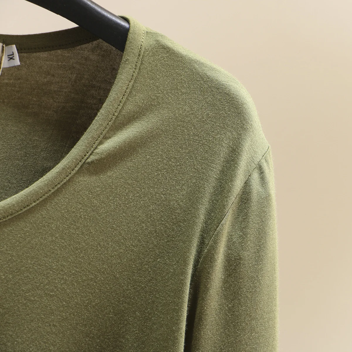 Базовая женская футболка с длинным рукавом весна 2020 о-образный вырез простые