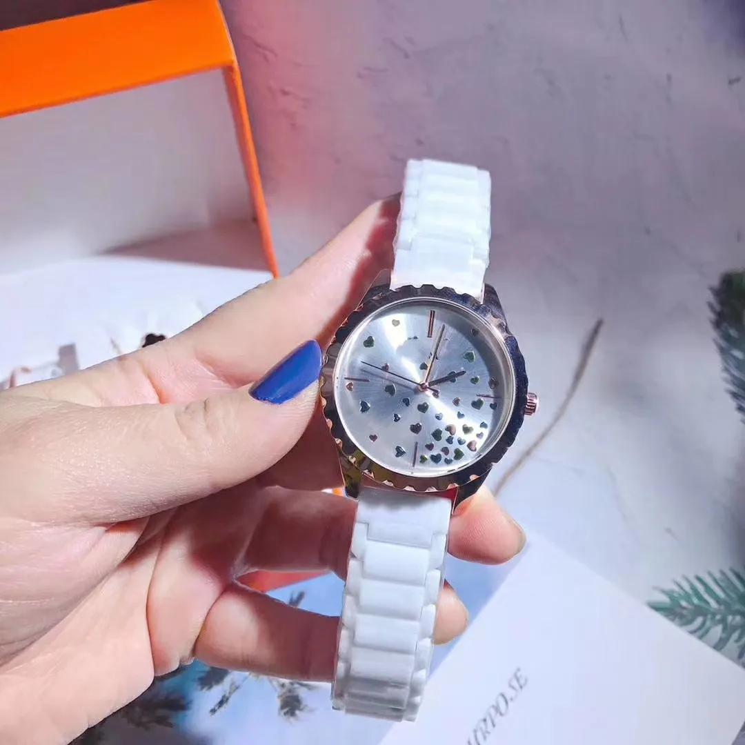 

New fashion classic men's high grade business watch waterproof watch wine barrel watch personality WATCH QUARTZ WATCH