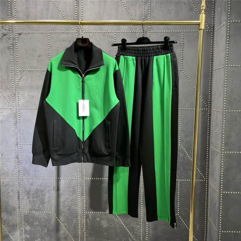 

Осенне-зимняя новая зеленая куртка на молнии для женщин одного типа упражнений и подходящих цветов куртка брюки