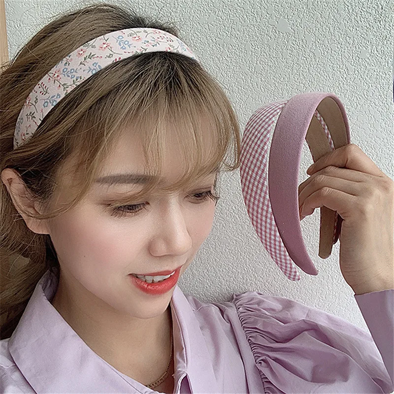 Повязка на голову женская в винтажном стиле с цветочным принтом |