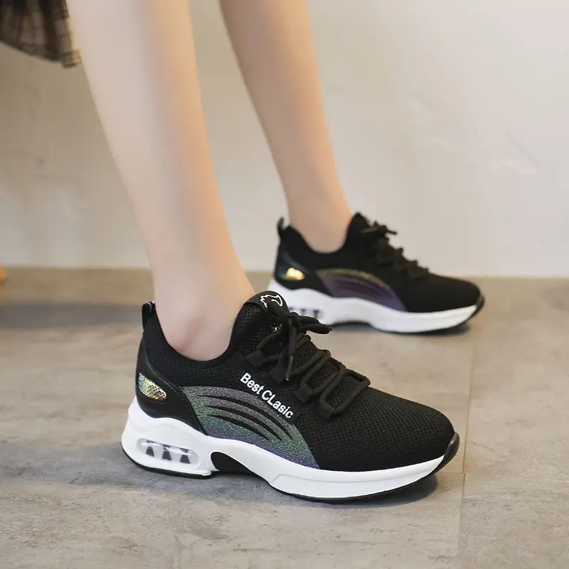 

New Sports Shoes Women's Lightweight Flat Breathable Running Shoes All-Match Women's Flying Woven Casual Women's Shoes