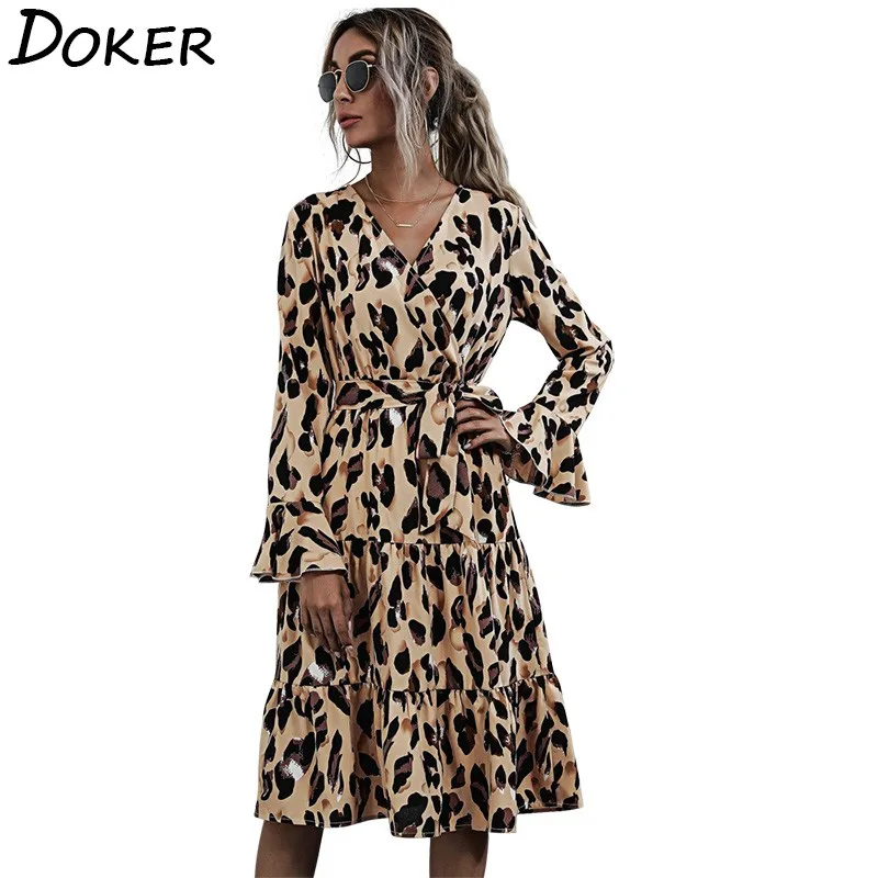 Женское леопардовое платье с поясом элегантное офисное v образным вырезом и