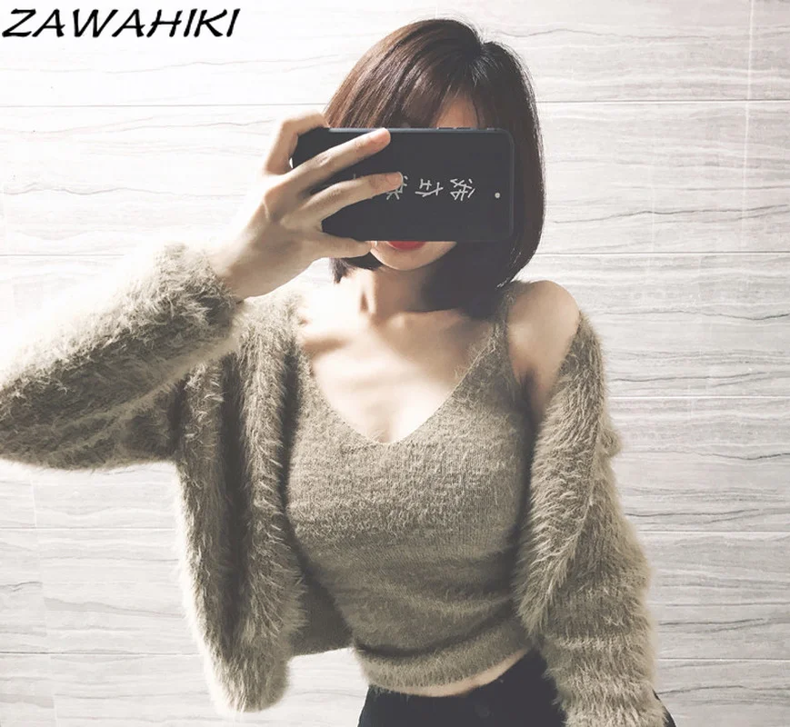 

ZAWAHIKI Autumn Fashion Mink Velvet Sweater Cardigan Jacket Short Suit Women Solid Sleeveless Fashion Camisole Two-piece Women