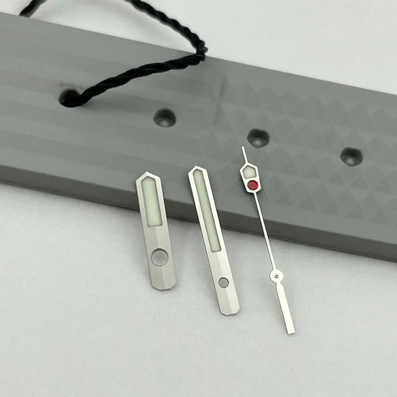 

Watch Parts Stainless Steel Luminous SPB153J1 Watch Hand Suitable For NH35/36 Automatic Movement