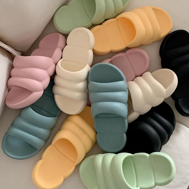 

New 2021 Fashion Summer Indoor Couple Slippers for Women Bathroom Non-slip Soft Bottom Women Slides Leisure Beach Sandals
