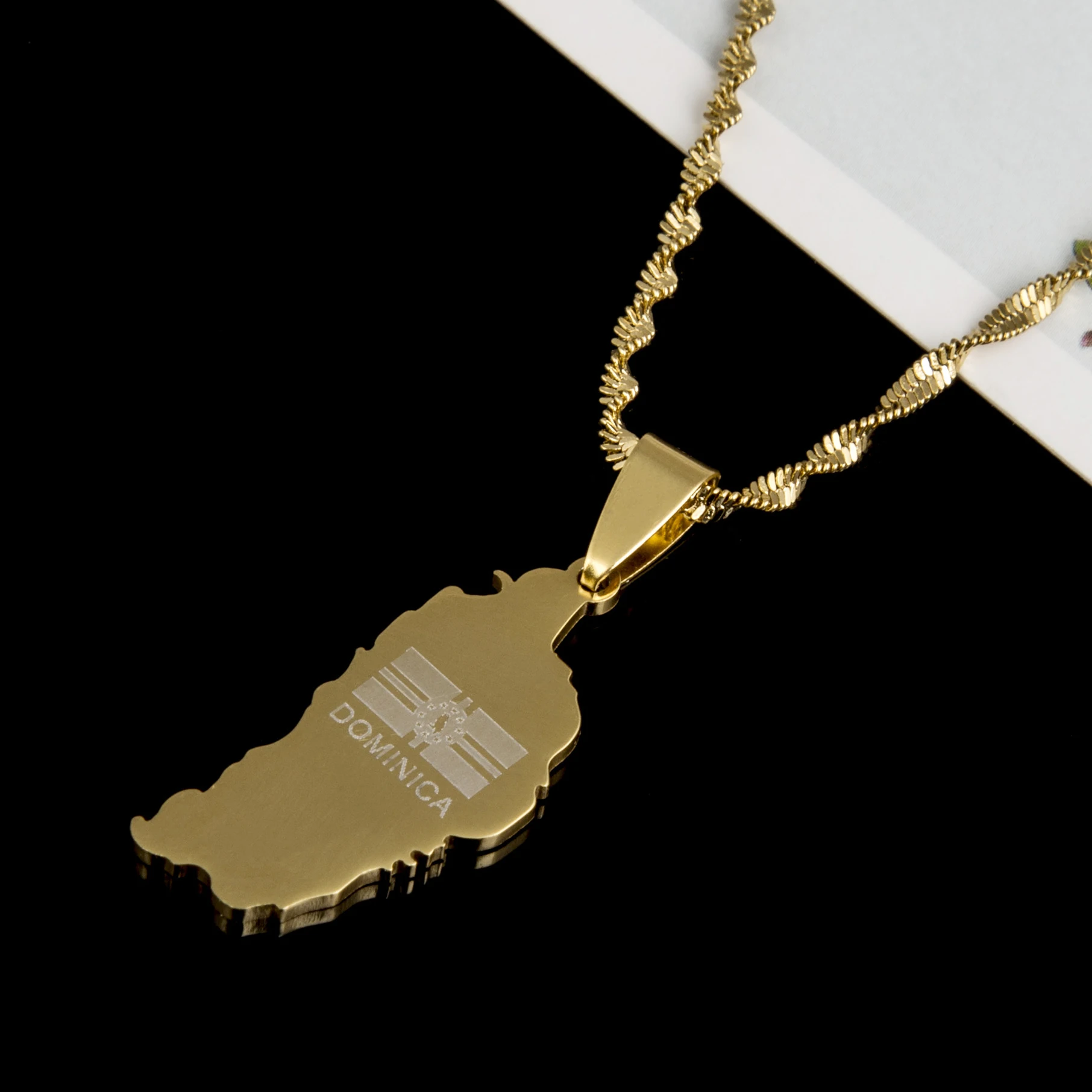 Ожерелье с подвеской в виде карты Содружества Доминики, из нержавеющей стали