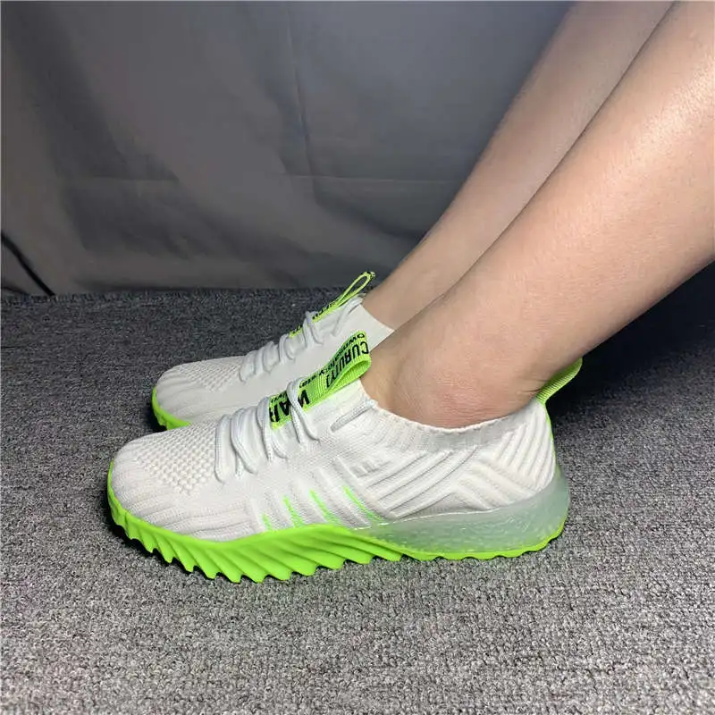 

Кроссовки легкие женские, спортивная обувь для бега, красные, 32-39