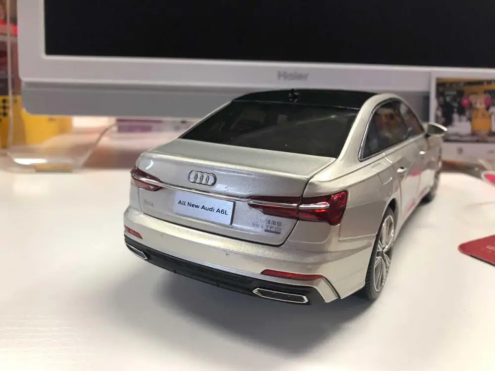 1:18 литая под давлением модель для Audi A6L Серебро Золото Седан сплав игрушечный автомобиль миниатюрная коллекция подарки A6 S6