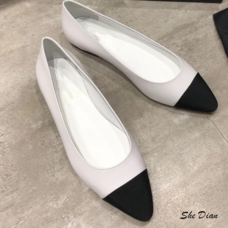 Женские туфли из натуральной кожи с острым носком без застежки на цепочке