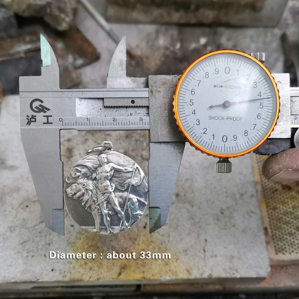 925 пробы серебро Храбрый и лев кулон мужской круглый рельефный TA183 | Украшения