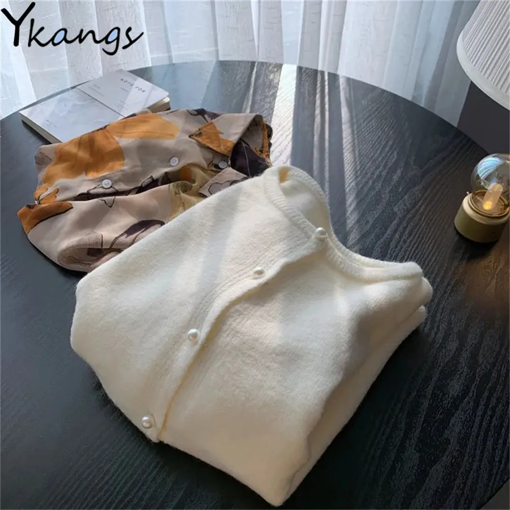 

Женский однотонный вязаный свитер, винтажный однобортный кардиган свободного покроя с французскими жемчужными пуговицами, 6 цветов, на осе...