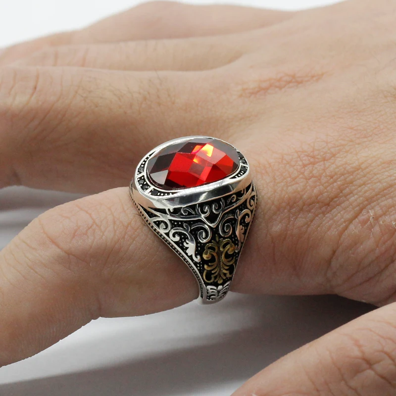 Мужской комплект колец из серебра 925 пробы с овальным натуральным красным