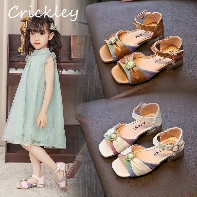 

Fashion Girls Sandals 2021 Lovely Princess Pattern Sandals For Girl Summer Rhinestone Light Soft Sole Beach Girls Single Shoes