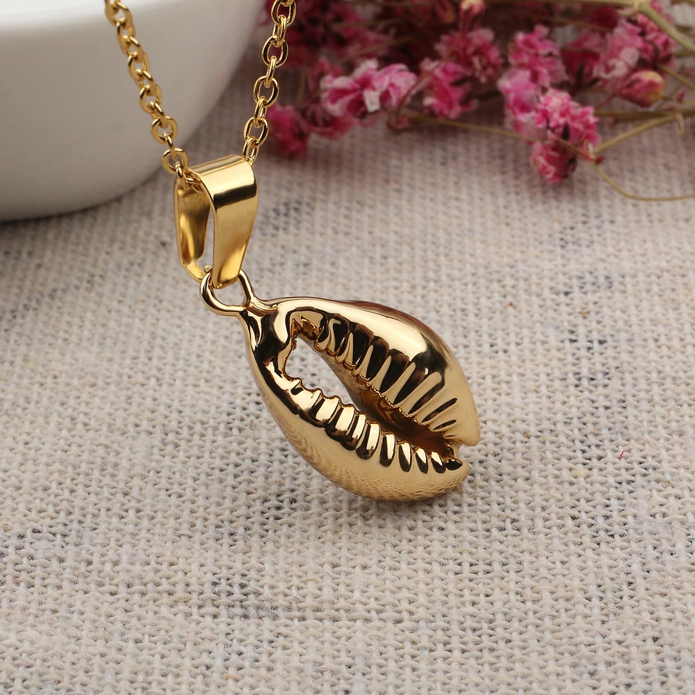 

FINE4U N175 Bohemia Gold Color Natural Sea Shell Pendant Necklace Stainless Steel Chain Necklace 2019 Summer Beach Jewelry
