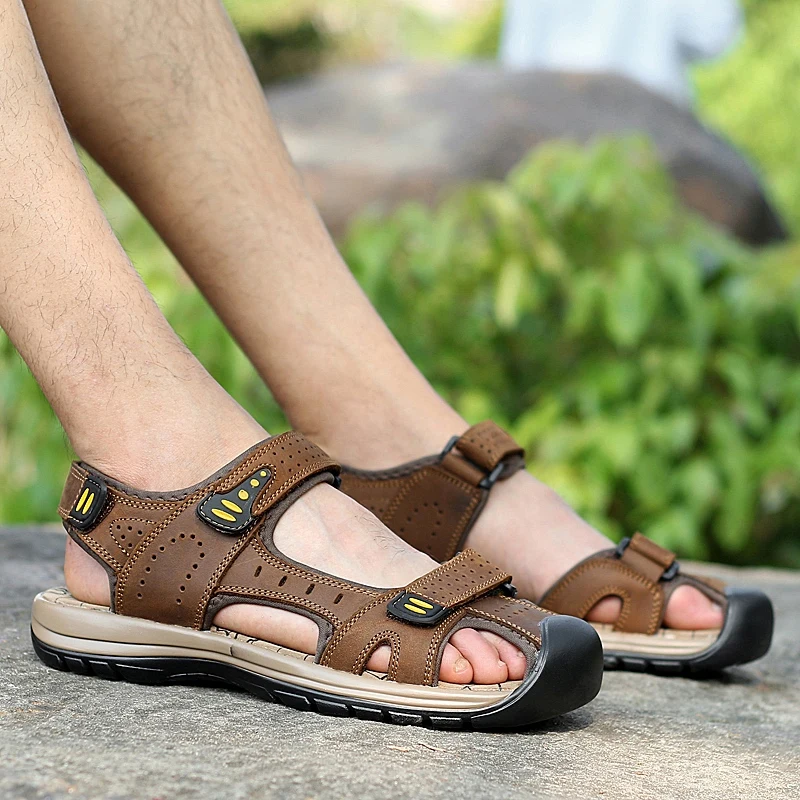 

2021 Summer new style men's sandals leather shoes soft-soled shoes beach sandals light slippers Roman style casual men's sandals