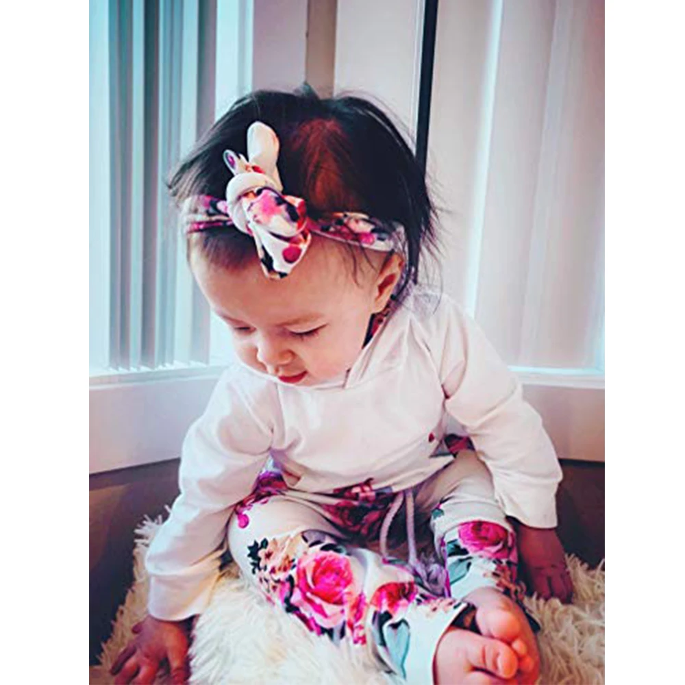 Костюм для девочек с цветочным принтом одежда маленьких толстовка капюшоном