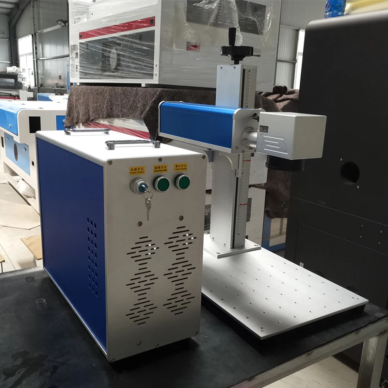 30 Вт Raycus волоконный лазерный гравировальный станок для маркировки металла 200*200