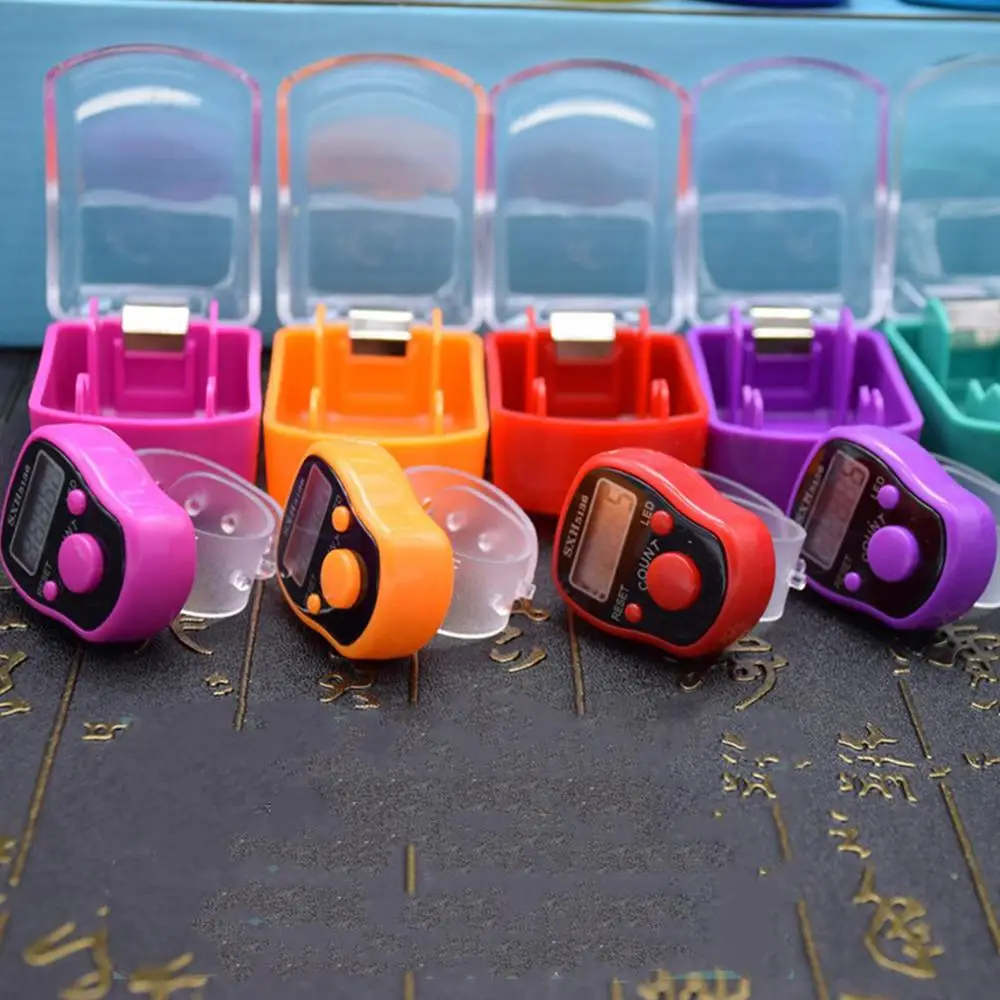 

Mini Stitch Digital LCD Electronic Finger Counter LED Hand Ring Night Luminous Tally Plastic Counter Stitch Marker Random Color