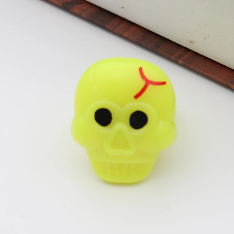 Pumpkin светящееся кольцо на палец Хэллоуин Бат Ghost забавные Пластик кольца игрушки