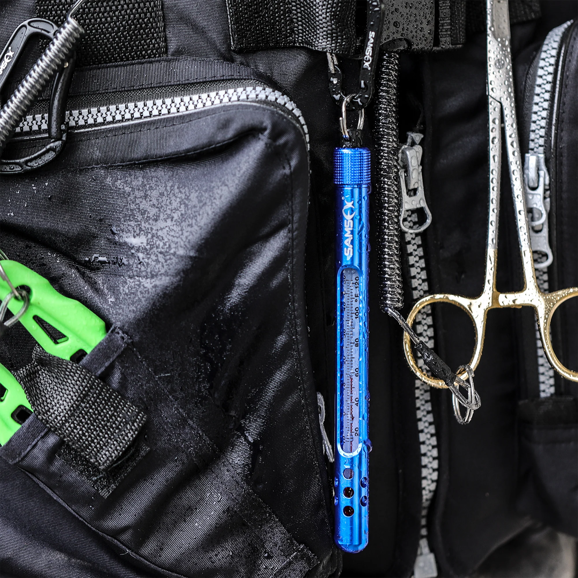 SAMSFX Fishing Thermometer Stream Water Temperature Measurement Fly with Carabiner Accessories | Спорт и развлечения