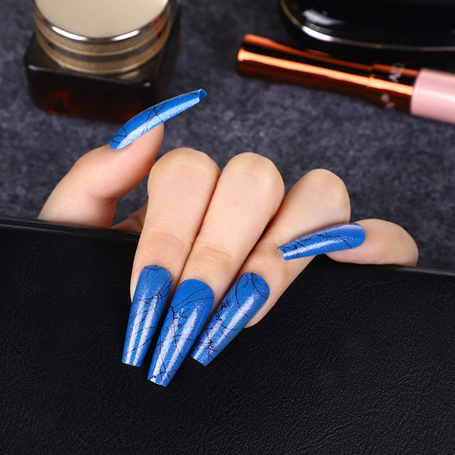 

24pcs/Bag Ballerina Artificial Nail Tips Manicure Tool Long Coffin False Nails With Glue Wearable Fake Nails