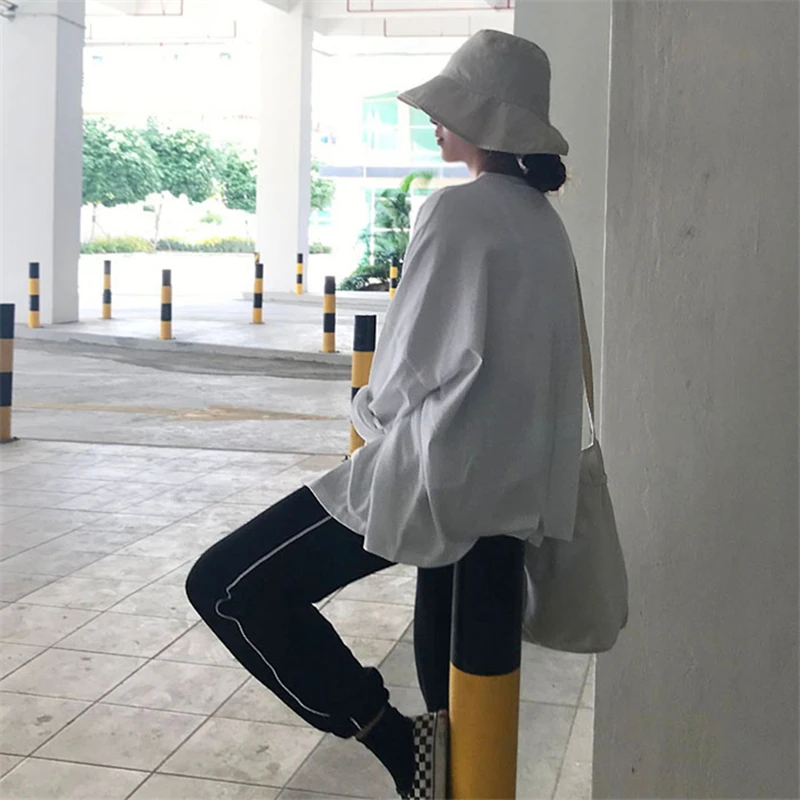 Теплые спортивные штаны для женщин зимние корейские утепленные с полосками