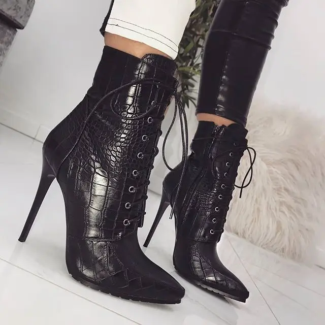 

New Large Size Women's Boots Fashion Snake Print Front Lace Sexy Pointed Toe Women's Boots Knight Boots High Heel Ankle Boots