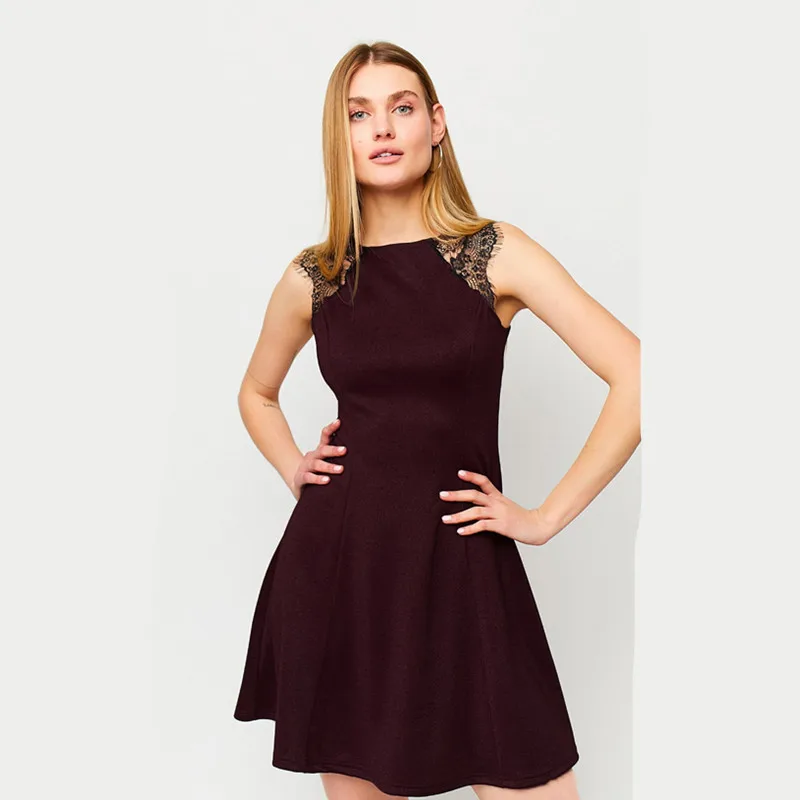 

Women Vintage Lace Patchwork A-line Party Dress Sleeveless O neck Solid Elegant Casual Mini Dress 2021 Summer Fashion New Dress