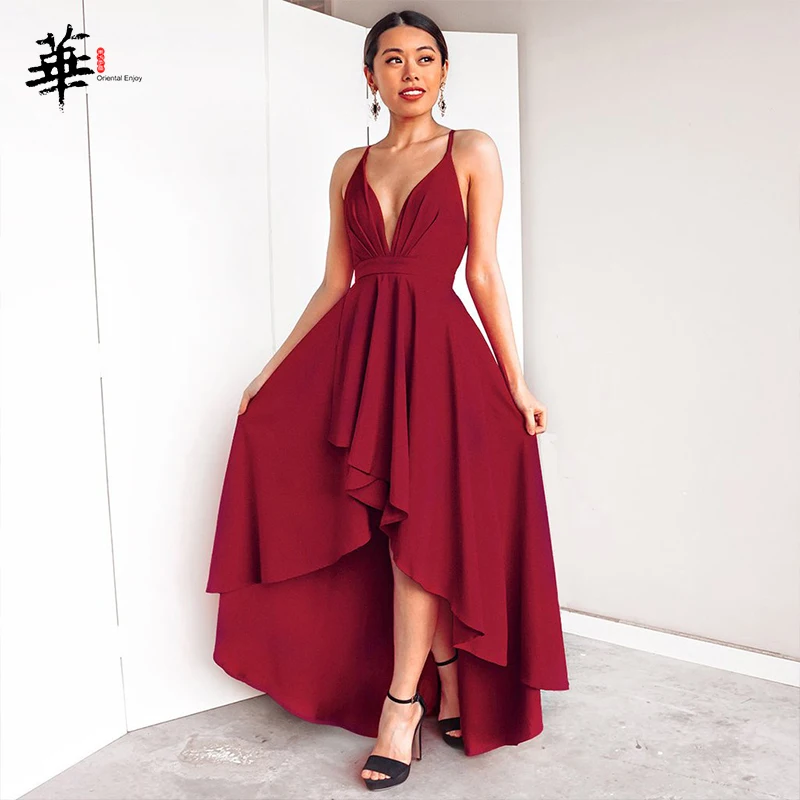 Платье женское без рукавов пикантное вечернее длинное с открытой спиной на