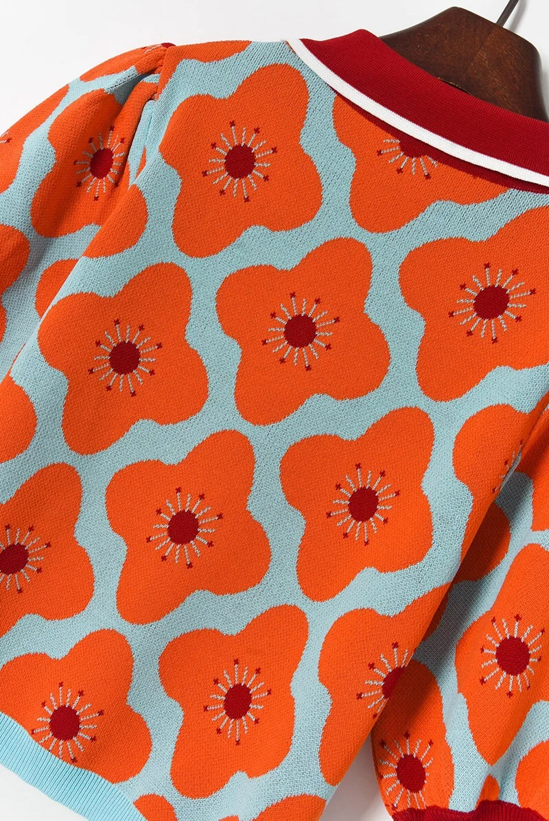 Женский жаккардовый укороченный топ с отложным воротником цветными