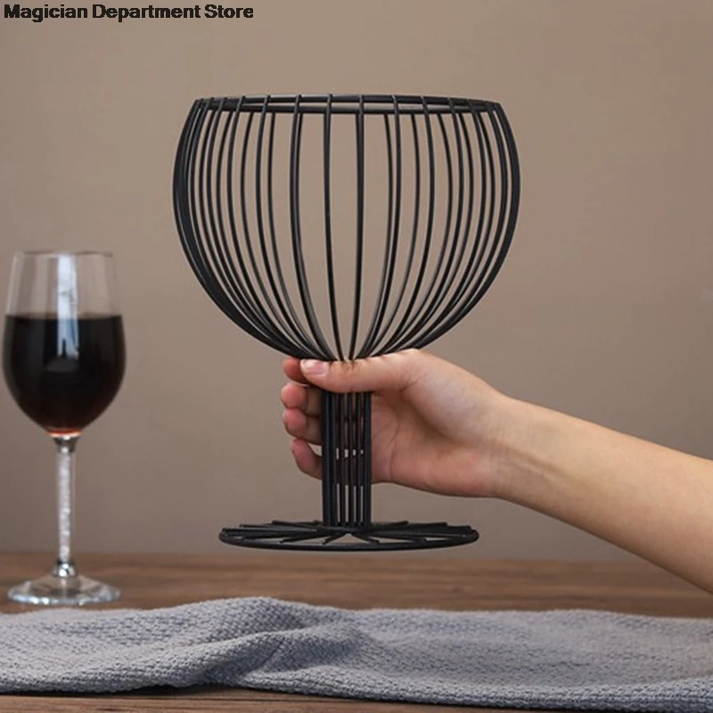 

Metal Fruit Vegetable Wire Basket Snack Candy Storage Basket Kitchen Office Living Room Fruit Drain Tray Goblet Art Photograph