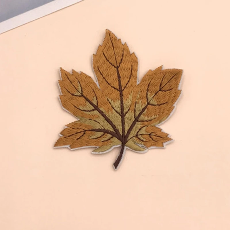 

9Pcs Multicolor Maple Leaf Sew/Iron On Appliques Embroidery Patches DIY Badge L4ME