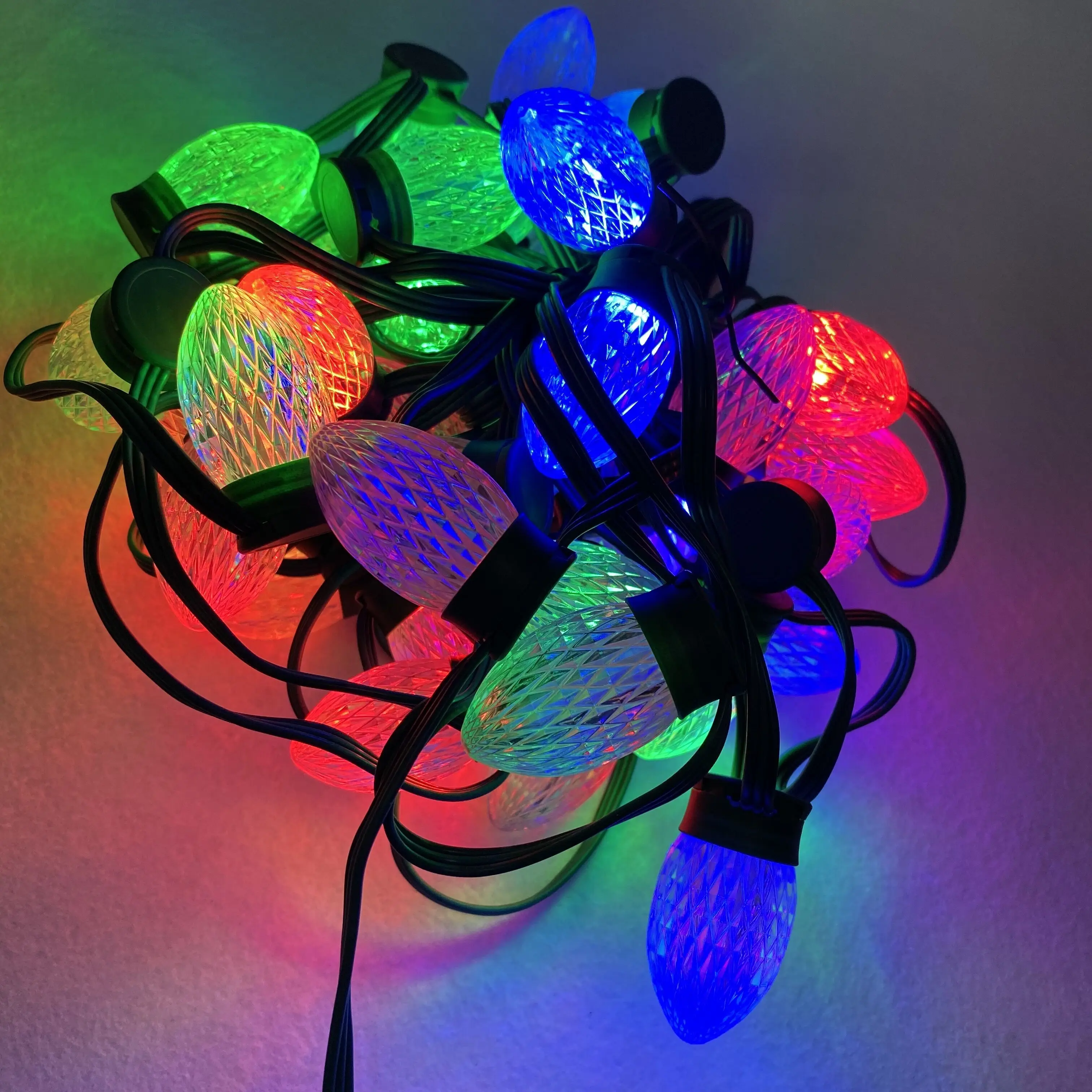 Светодиодная лента RGB C9 12 в пост. Тока WS2811 с 50 узлами (2 светодиода) Рождественская