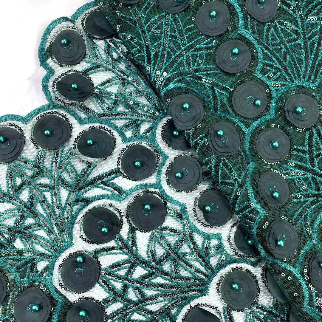 Темно зеленое кружевное платье ткань с вышивкой блестящая французская сетка