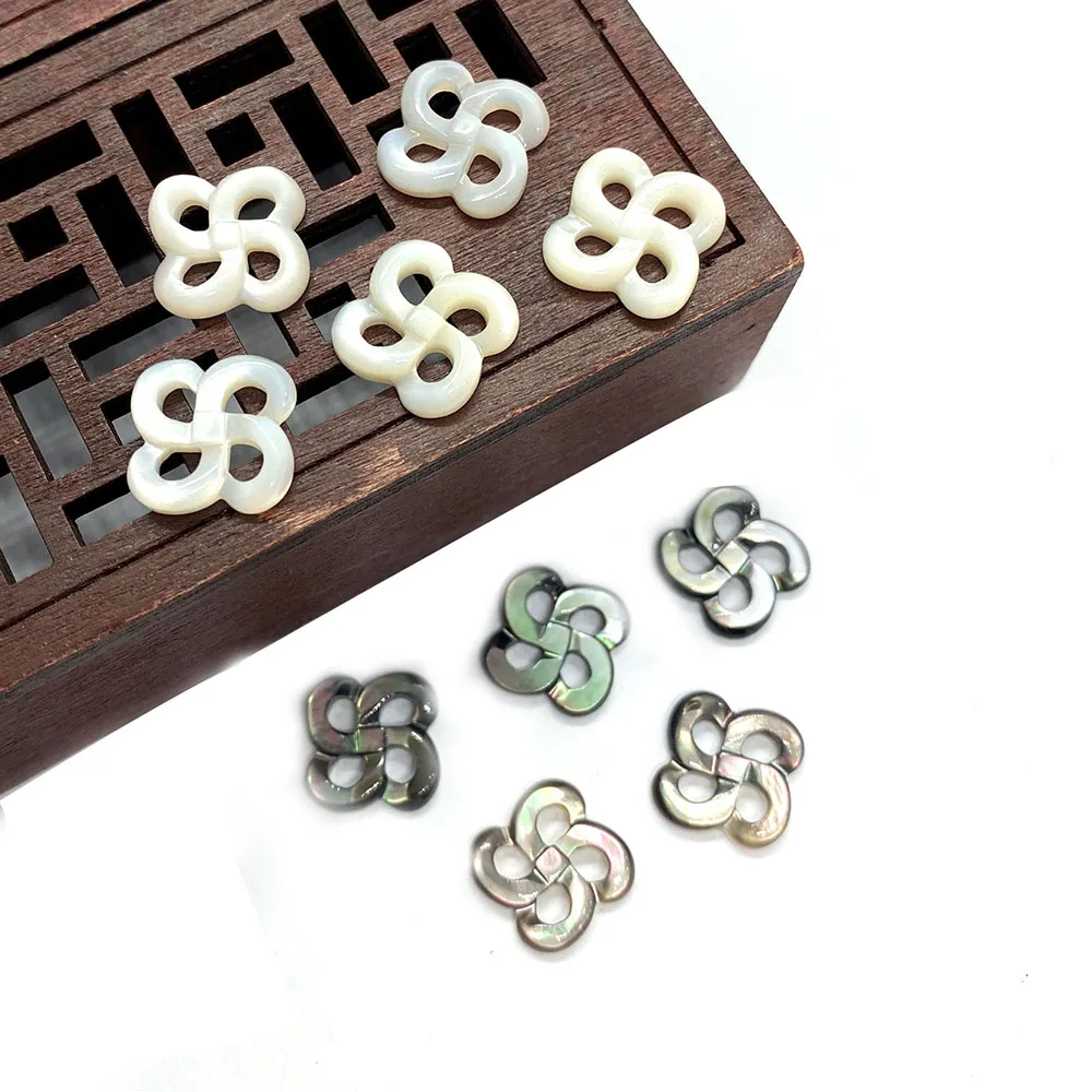 

Natural Sea Water Shell Beads Carved Hollow Flowers Black and White Shells DIY Handmade Necklace Bracelet Accessories Jewelry