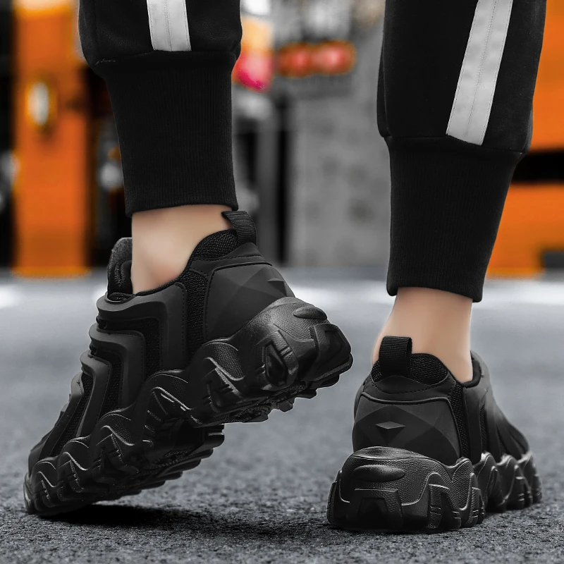 

Men's casual shoes Tenis Masculino lightweight and comfortable casual sports shoes ultra light shock absorption wild trend shoes