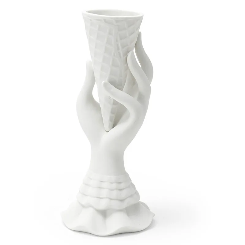 

American Hand Holding Cone Ceramic Vase Ice Cream Small Vase Home Decoration Sculpture Drop Shipping