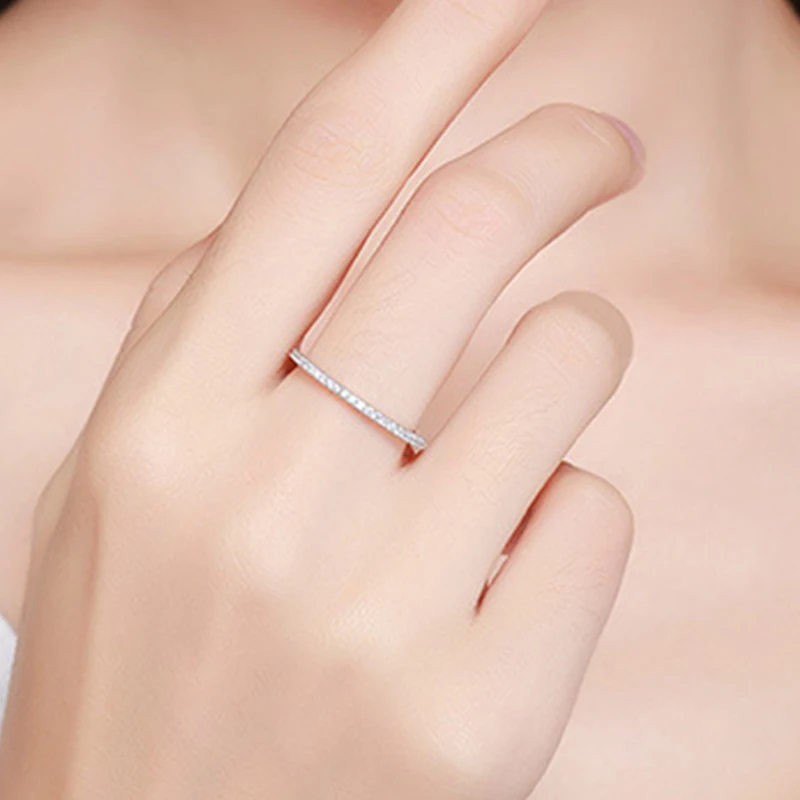 

European and American hot sale minimal S925 sterling silver ladies explosive models fashion annual round diamond ladies simple r