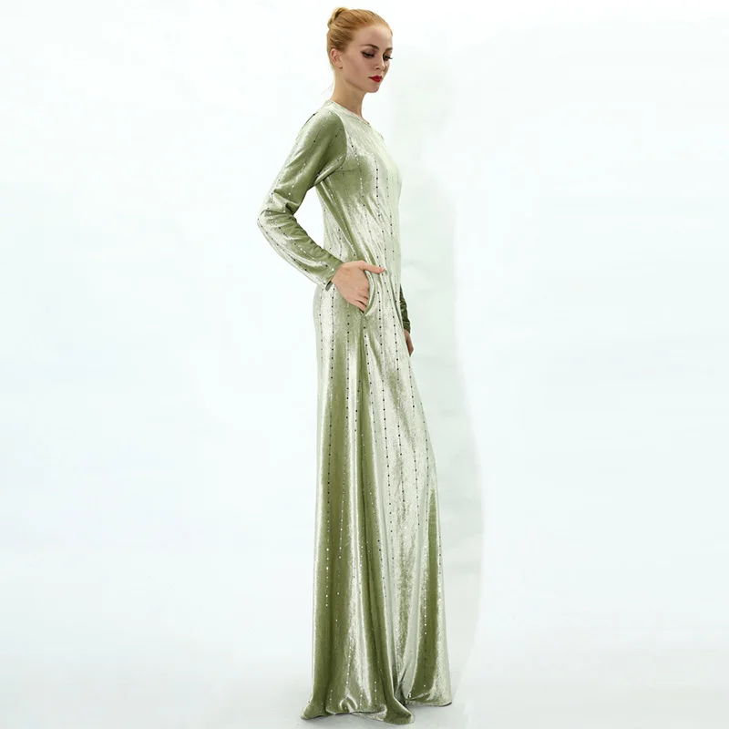 

Autumn and winter new Muslim Abu Dhabi Dubai vertical striped gold velvet long skirt dress ethnic African long-sleeved warm robe
