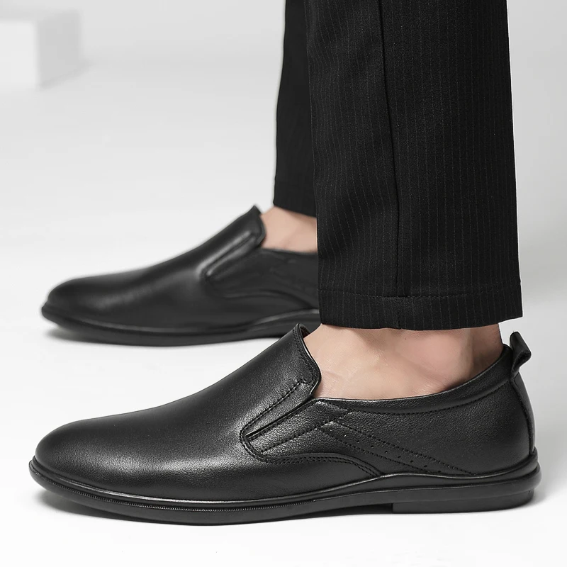 

Casual Leather Shoes Black Casual Shoes Sapato Masculino Men Fashion Zapatos Casuales Para Hombre 2020 New Breathable Sneakers