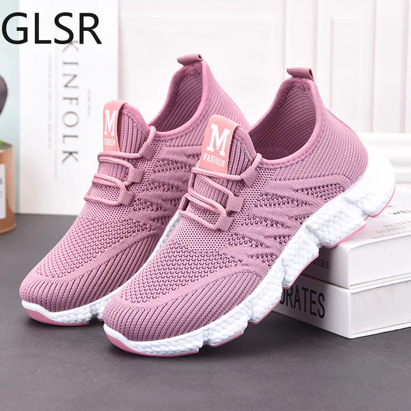 

Женская обувь, летняя женская дышащая обувь на мягкой подошве для мам, нескользящая плетеная спортивная обувь для женщин среднего и пожилог...