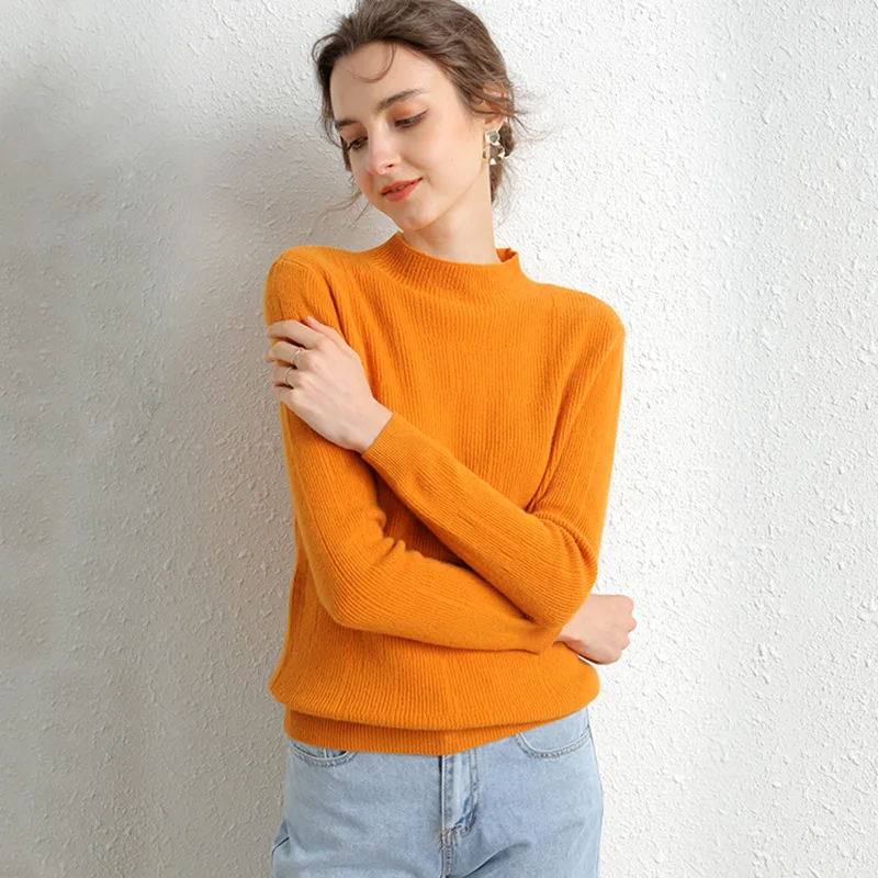 Свитер женский из 100% шерсти мериноса однотонный мягкий с круглым вырезом