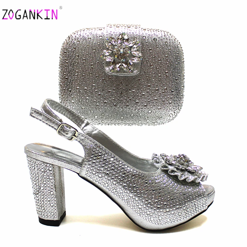 Летний комплект из обуви и сумки в африканском стиле на квадратном каблуке