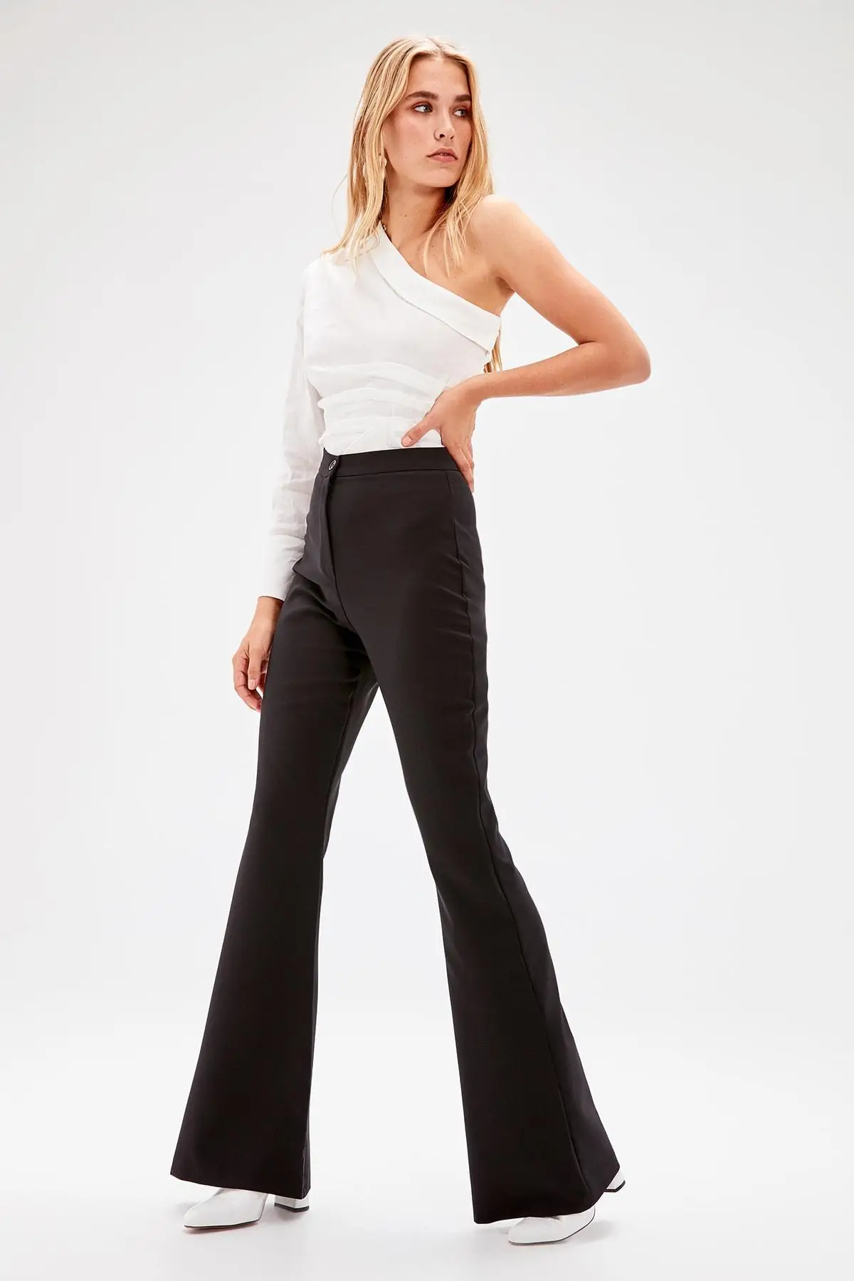 Trendyol черные брюки yuksel Bel TWOAW20PL0094