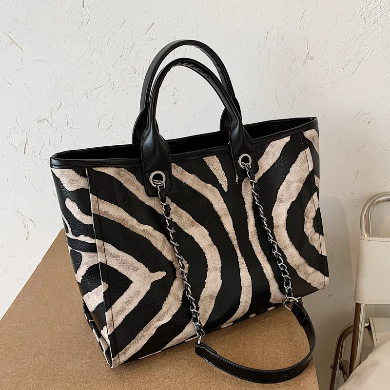 

Large Capacity Luxury Zebra Pattern Tote Bags for Women Wild Striped Chain Shoulder Bags Trending Women's Handbags