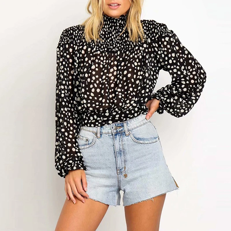 Женская шифоновая блузка в горошек с бантом высоким воротником и рукавами